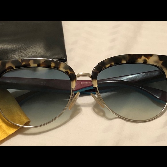 Fendi sunglasses - Picture 2 of 8
